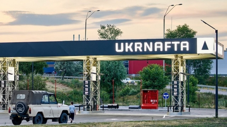 van strategisch belang in oorlogstijd en deels in handen van omstreden zakenlui: oekraïense overheid neemt vijf bedrijven volledig over