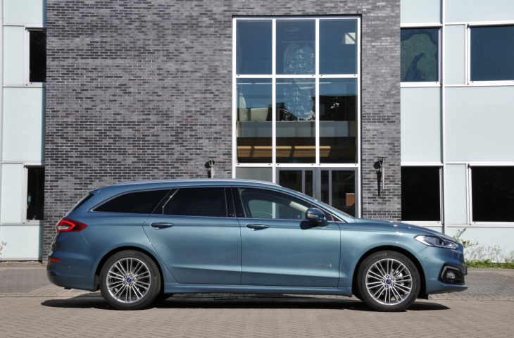 ford mondeo wagon, autotest, hybrid, modeljaar 2020, vernieuwd, facelift, ford mondeo wagon - de aanhouder wint
