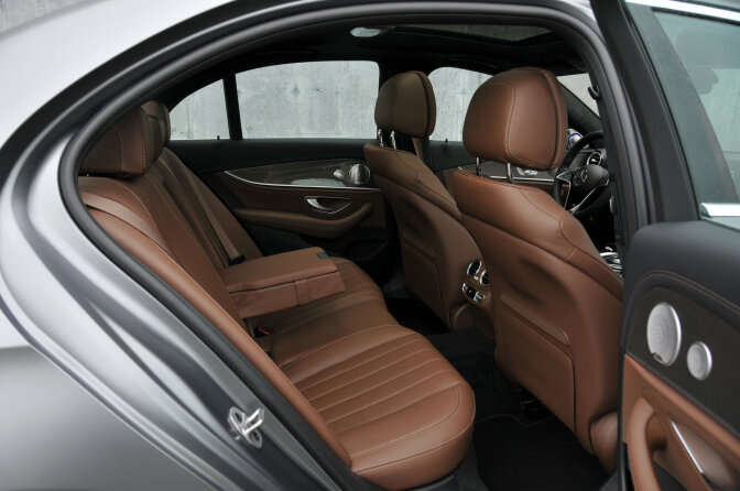 mercedes-benz e-klasse, autotest, e350, modeljaar 2020, sedan, mbux, mercedes-benz e-klasse - bijna nieuw?