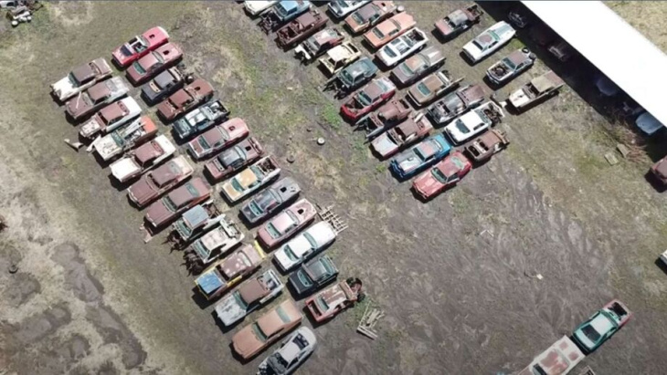 verzamelaar begint restauratie van … 250 auto’s