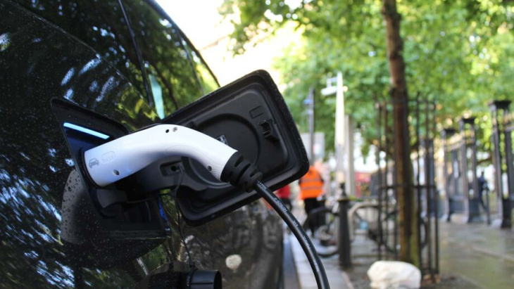 studie – belgië klaar voor elektrische auto’s, behalve voor het opladen