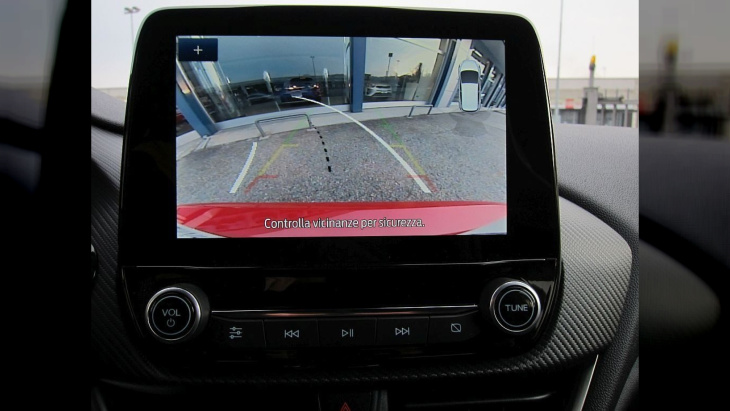 android, nieuwe ford fiesta st, de rijtest van de 'enorme' bolide met 200 pk
