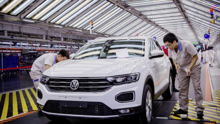 europese automerken luiden noodklok: ‘eu geeft teveel steun aan chinese autofabrikanten’