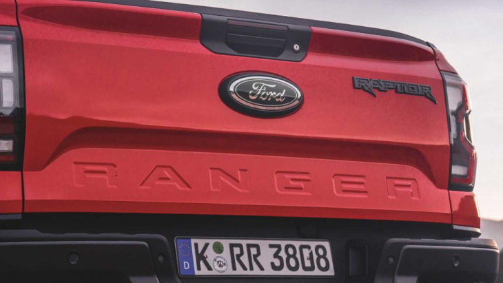 ford ranger raptor review: een van de leukste bedrijfsauto’s van dit moment