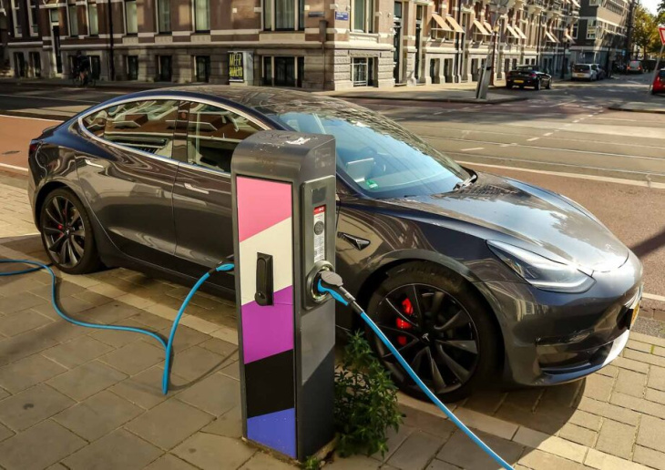 vias-studie: elektrische auto is financieel de betere keuze