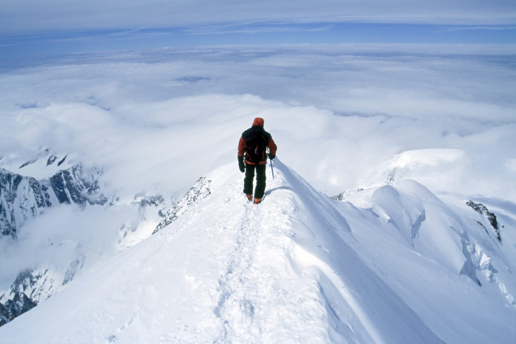 pure alpinestijl: 8km klimmen met alleen hoognodig materiaal