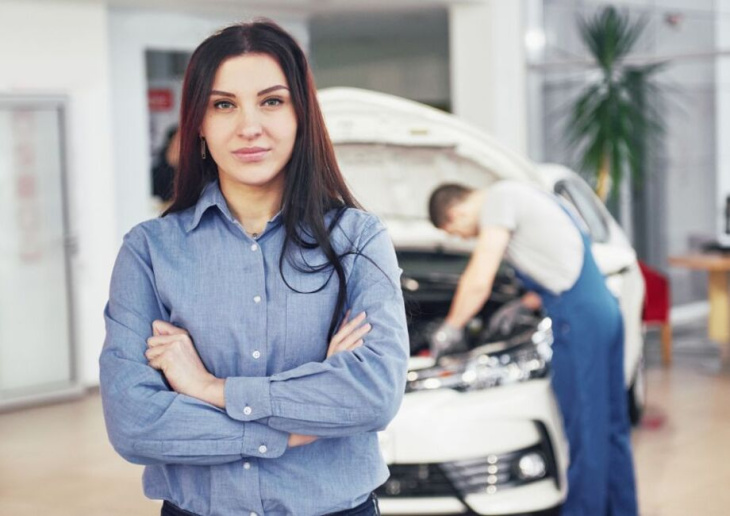 onderzoek: vrouwen betalen meer in garages