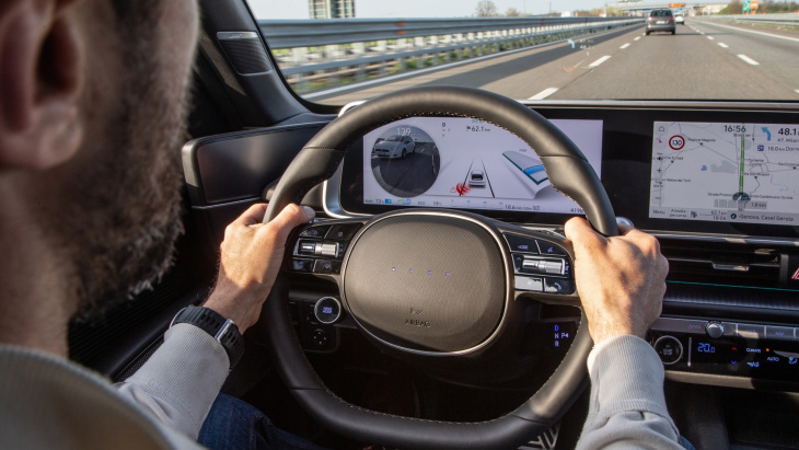 android, hyundai ioniq 6: de nieuwe elektrische sedan met een bereik tot 600 km, de rijtest