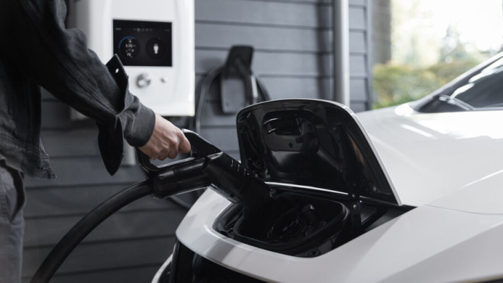 iea: prijzen van kleine elektrische auto’s op het niveau van thermische modellen vanaf 2025