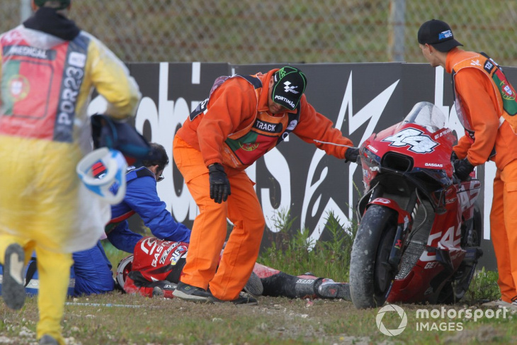 espargaro overwoog motogp-pensioen na trainingscrash gp portugal