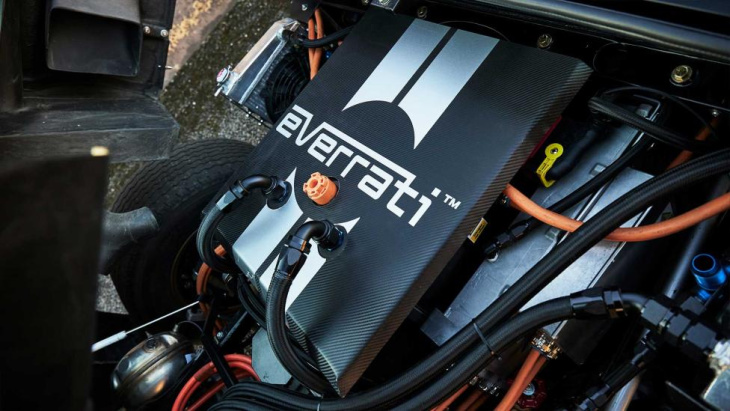 everrati superformance gt40 review: hoe een elektrische supercar ouderwets kan aanvoelen