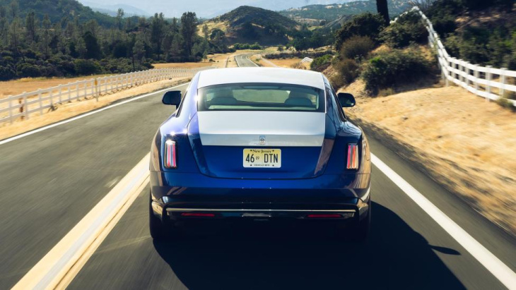 rolls-royce spectre review: is de elektrische rolls de beste auto ter wereld?