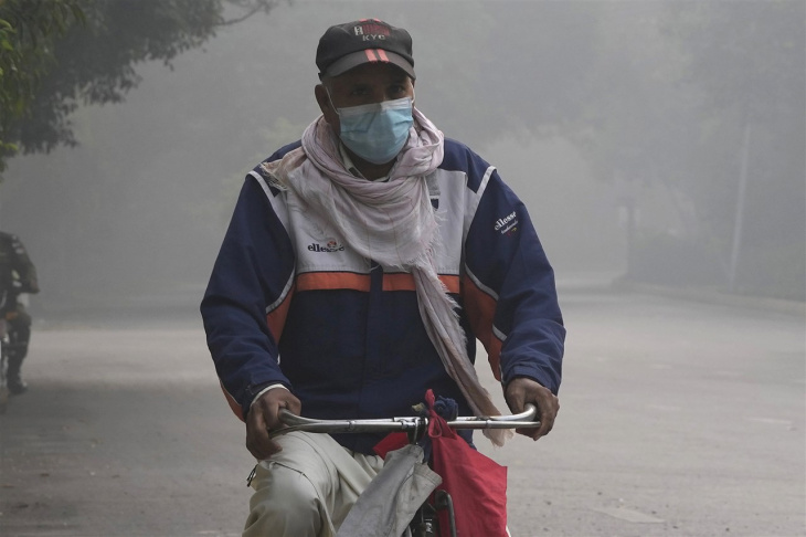 new delhi verblind door smog, wetenschappers willen nu regen maken