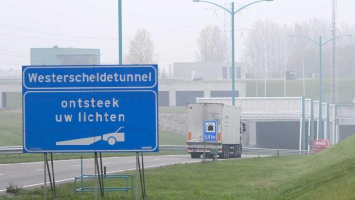 een van de laatste tolwegen in nederland wordt met uitsterven bedreigd