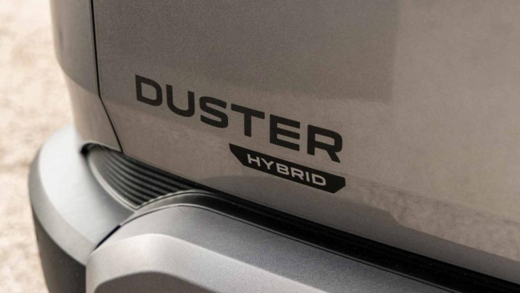 de nieuwe dacia duster is cooler dan ooit (en daar maken we ons zorgen om)