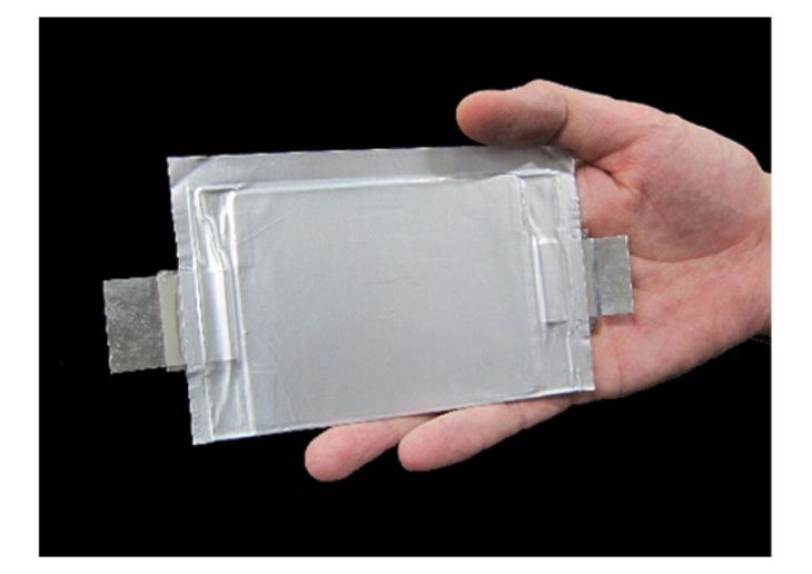 toshiba presenteert een snellaadbatterij die miljoenen kilometers meegaat
