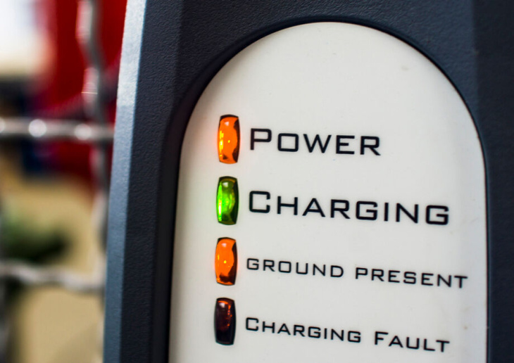 elektrische auto’s: losgeslagen prijzen bij openbare oplaadpunten