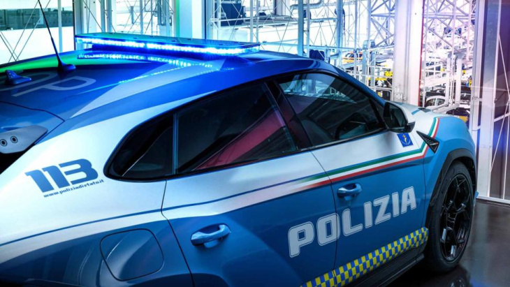 de politie in italië gaat deze lamborghini urus performante gebruiken als dienstauto
