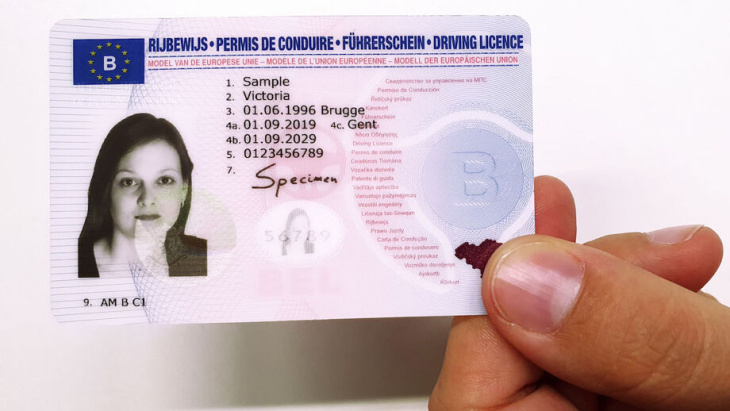 rijbewijs: 300.000 belgen moeten hun rijbewijs veranderen tegen 2024!