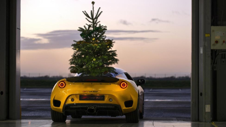 dit zijn de tien slechtste kerstcadeaus die je een autoliefhebber kunt geven