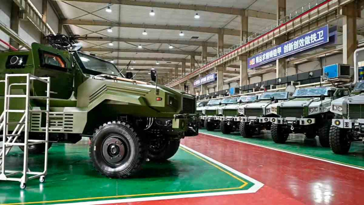 china start productie van nieuw gepantserd voertuig cs/vp14 mrap
