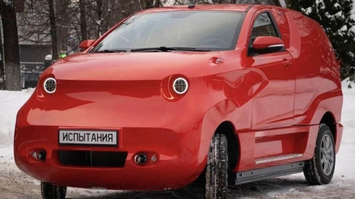de eerste russische auto wordt belachelijk gemaakt op het internet !