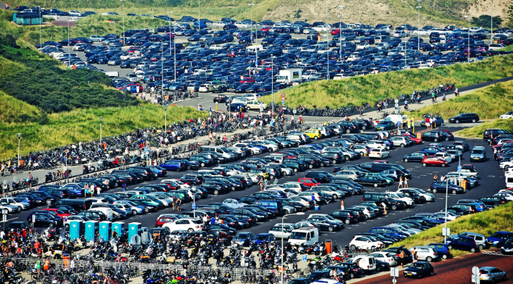 aantal auto’s in nederland stijgt in razend tempo