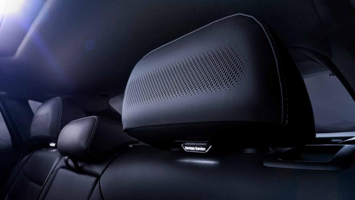 door deze nieuwe uitvinding kan iedereen in de auto straks zijn eigen muziek luisteren
