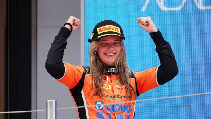 max verstappen krijgt een vrouwelijke nederlandse f1-collegacoureur