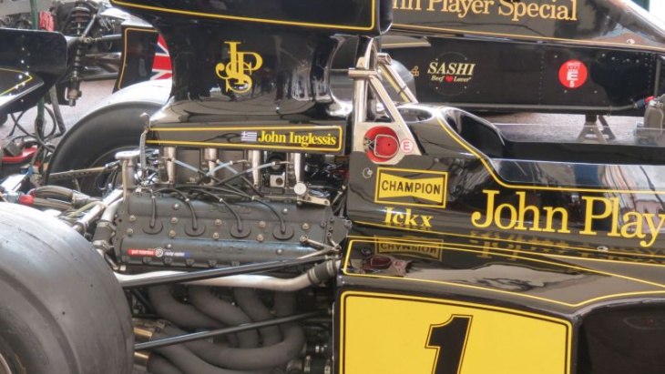 lotus: afbeeldingen van prachtige formule 1-raceauto's van weleer