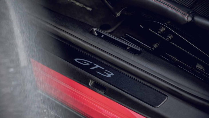porsche 911 gt3 touring review: kun je deze gt3 met pdk-bak gebruiken als daily driver?