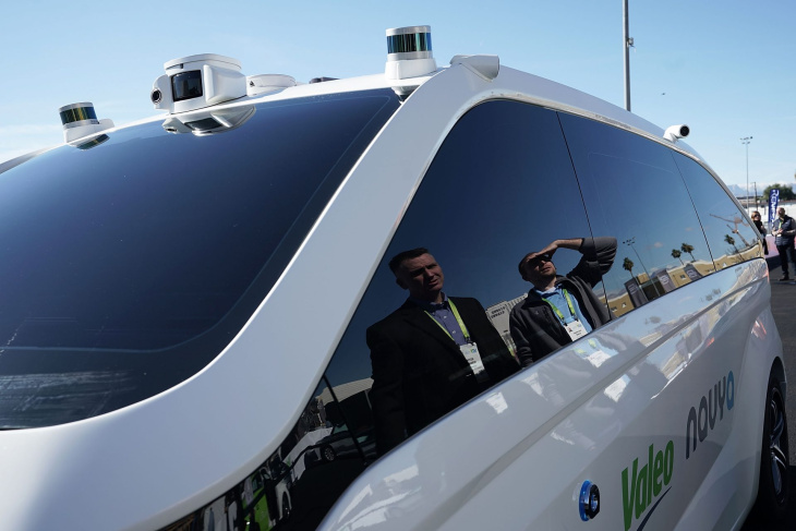 amazon, robotaxi: deze zelfrijdende auto is er al in sommige steden