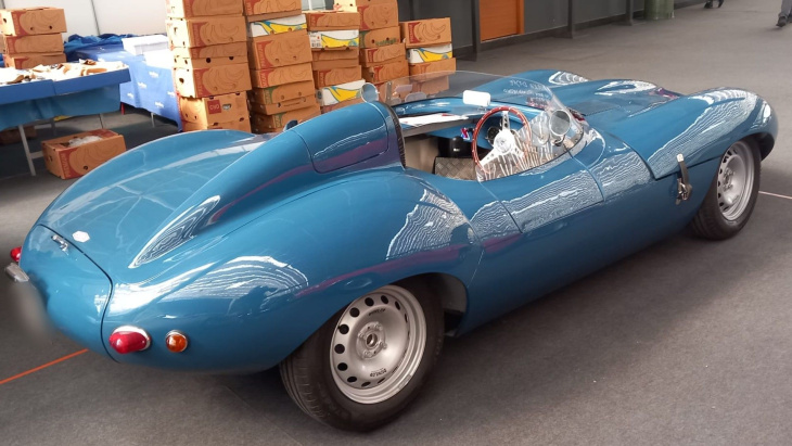 replica jaguar d-type triumph herald: foto's van een adembenemende auto