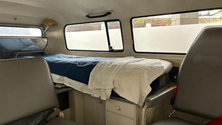 reddingsgeschiedenis: foto's van de volkswagen t2 ambulance