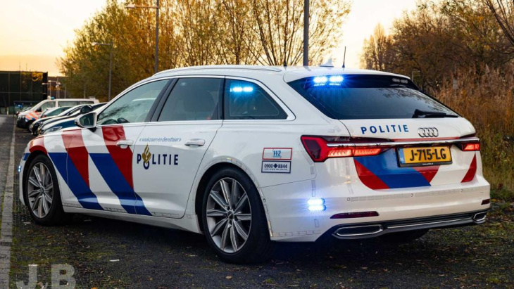 zoveel langzamer zijn de nieuwe politieauto’s van nederland