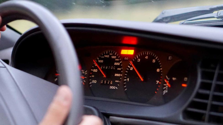 mensen die een snelheidsboete krijgen, rijden daarna minder hard, aldus onderzoek