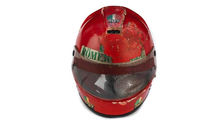 niki lauda’s helm tijdens vreselijk ongeluk geveild